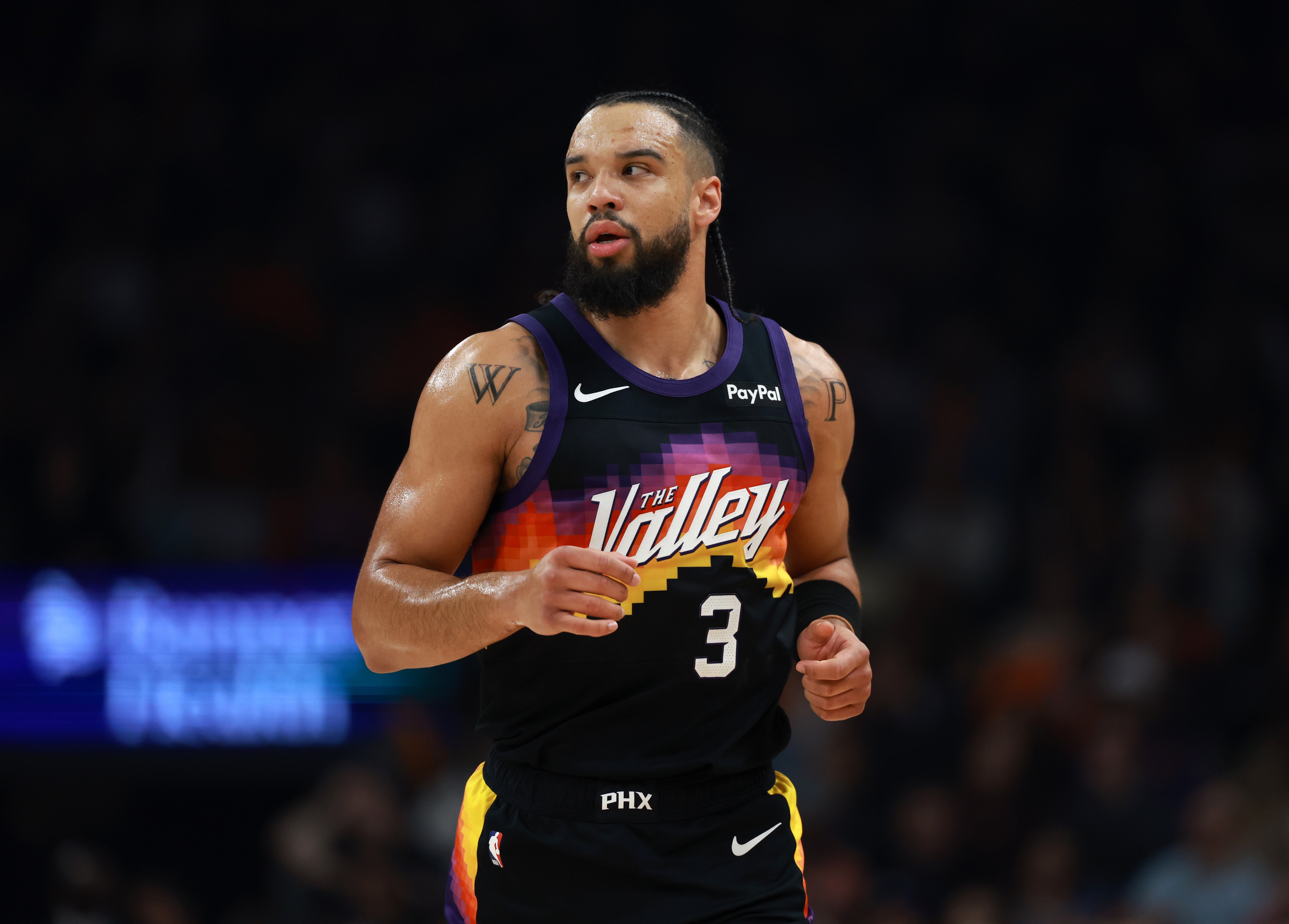 视频直播-太阳老板:狄龙就是我们想要的那种球员 他比我们预期的还要好